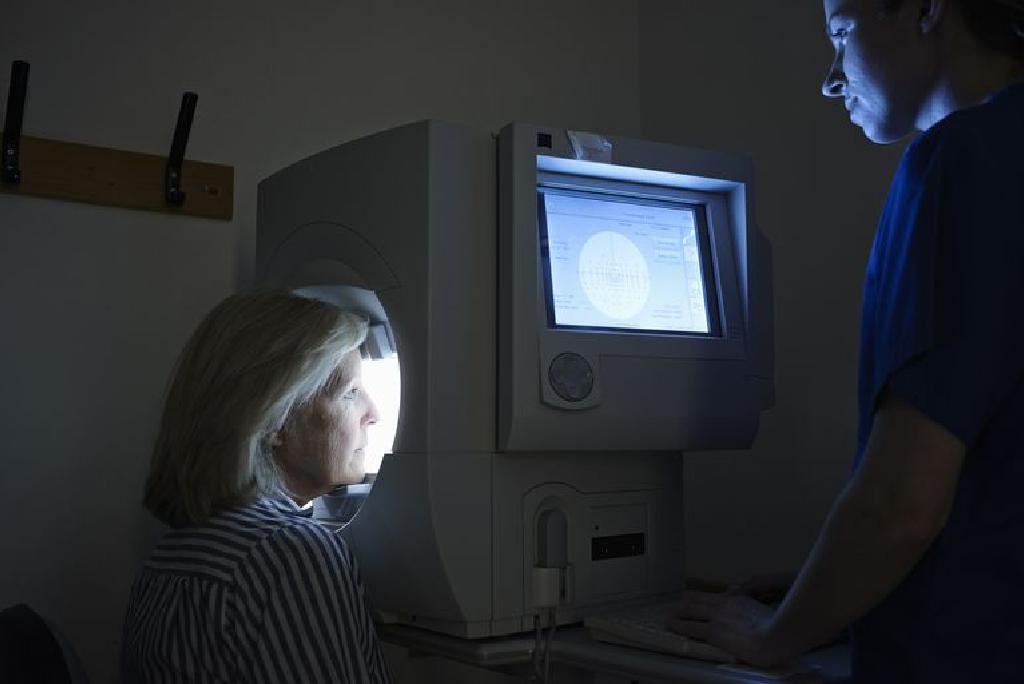 computer de testare a câmpului vizual vederea colobomului